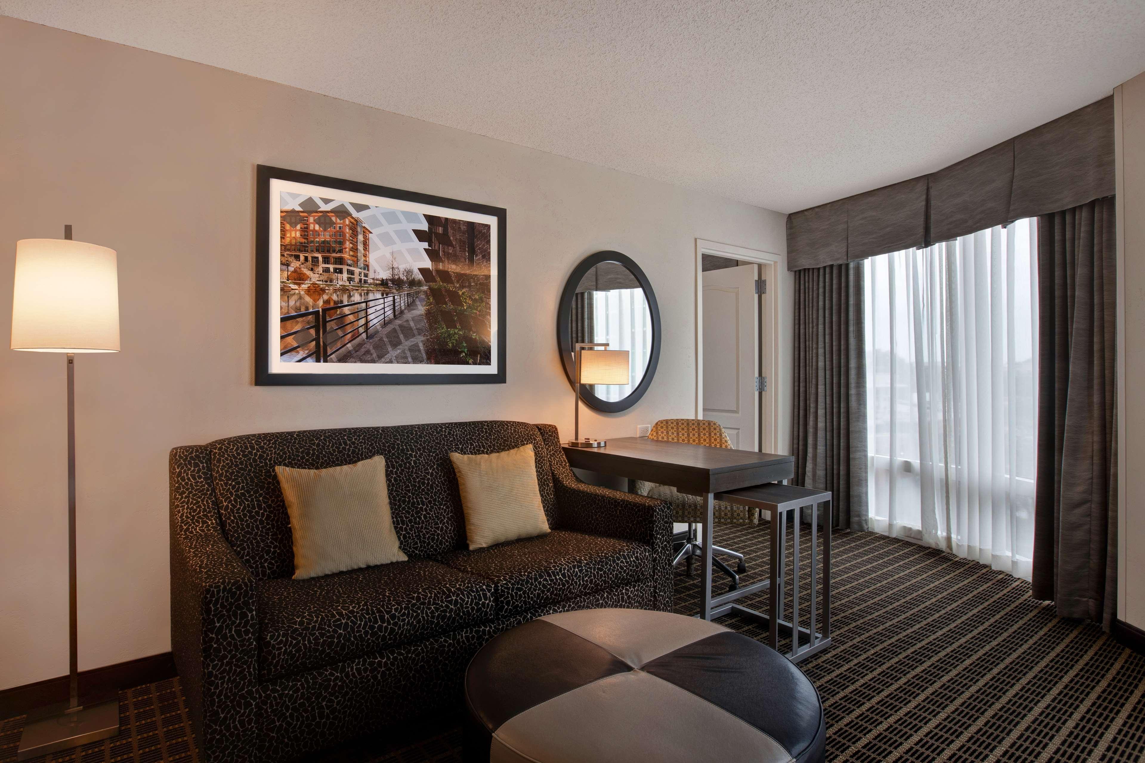 Hampton Inn & Suites Greenville-Downtown-Riverplace Exteriér fotografie