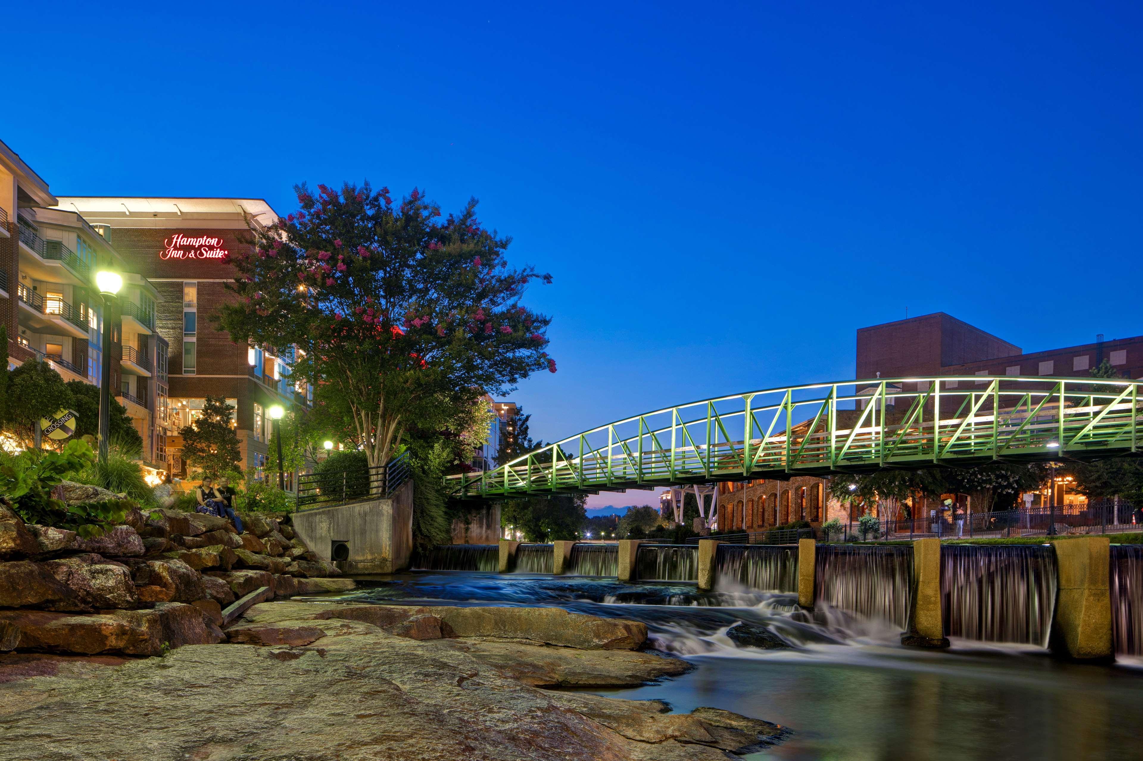 Hampton Inn & Suites Greenville-Downtown-Riverplace Exteriér fotografie