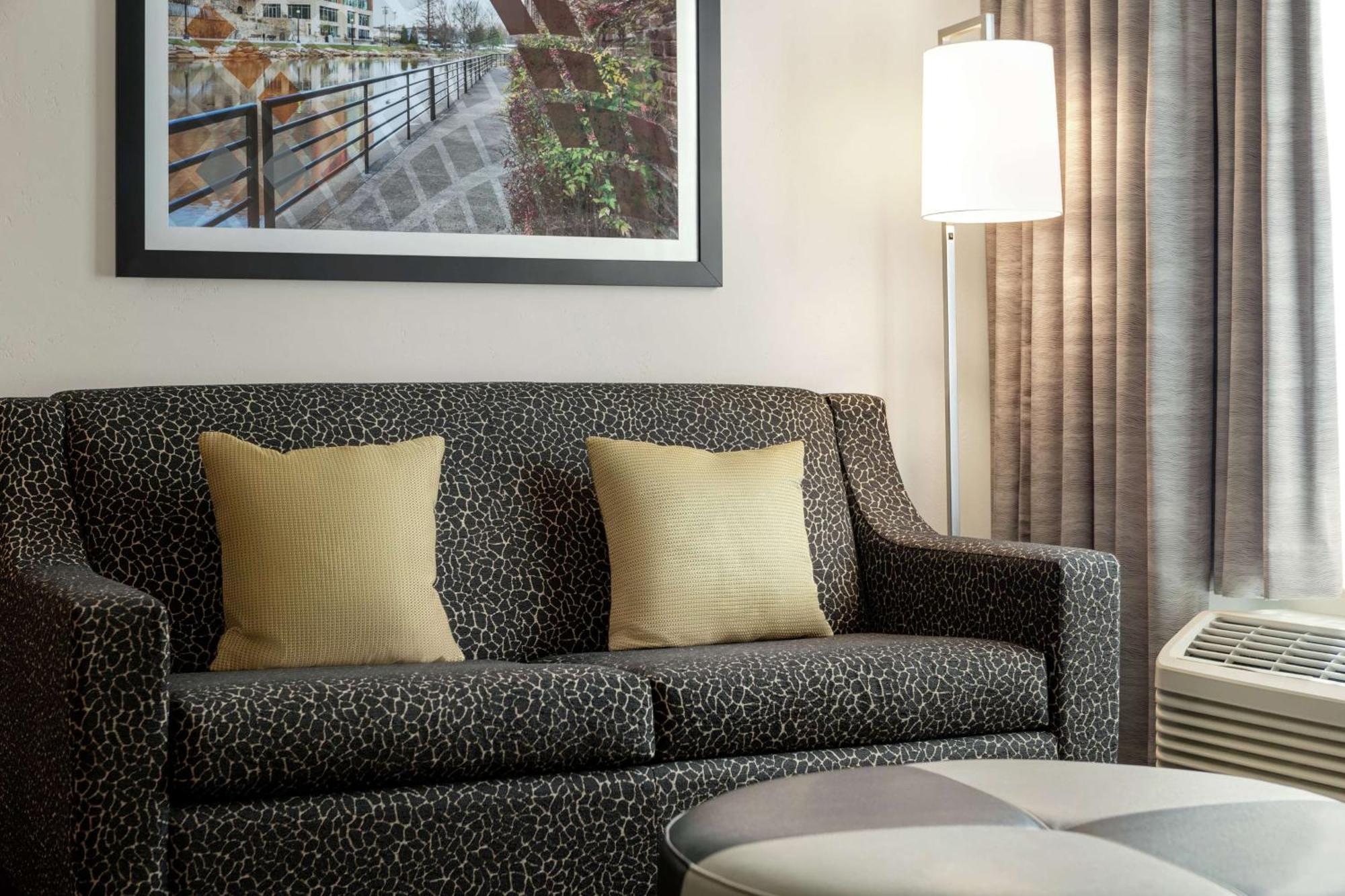 Hampton Inn & Suites Greenville-Downtown-Riverplace Exteriér fotografie
